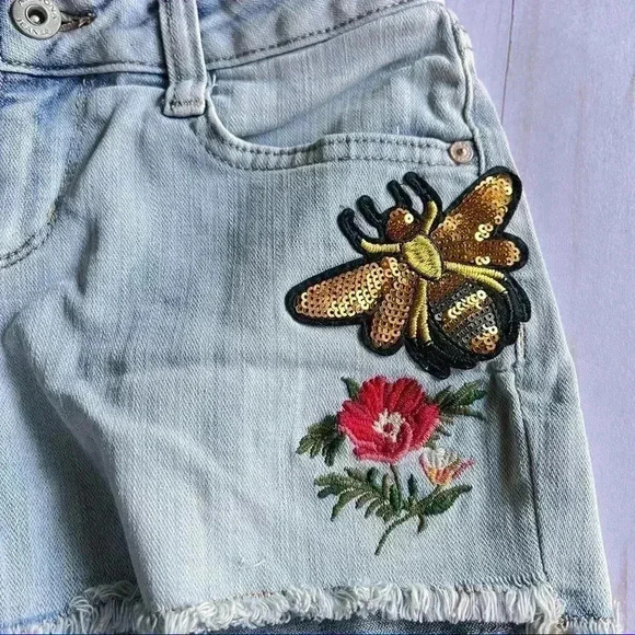 Juniors Arizona Jean Co Shortie Distressed Floral Cut-off Shorts Size 1 - Picture 8 of 10